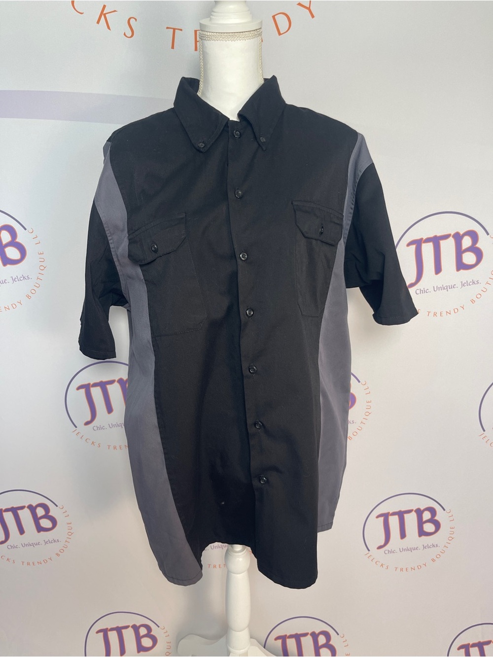 Men's Black and Gray Short Sleeve Work Shirt